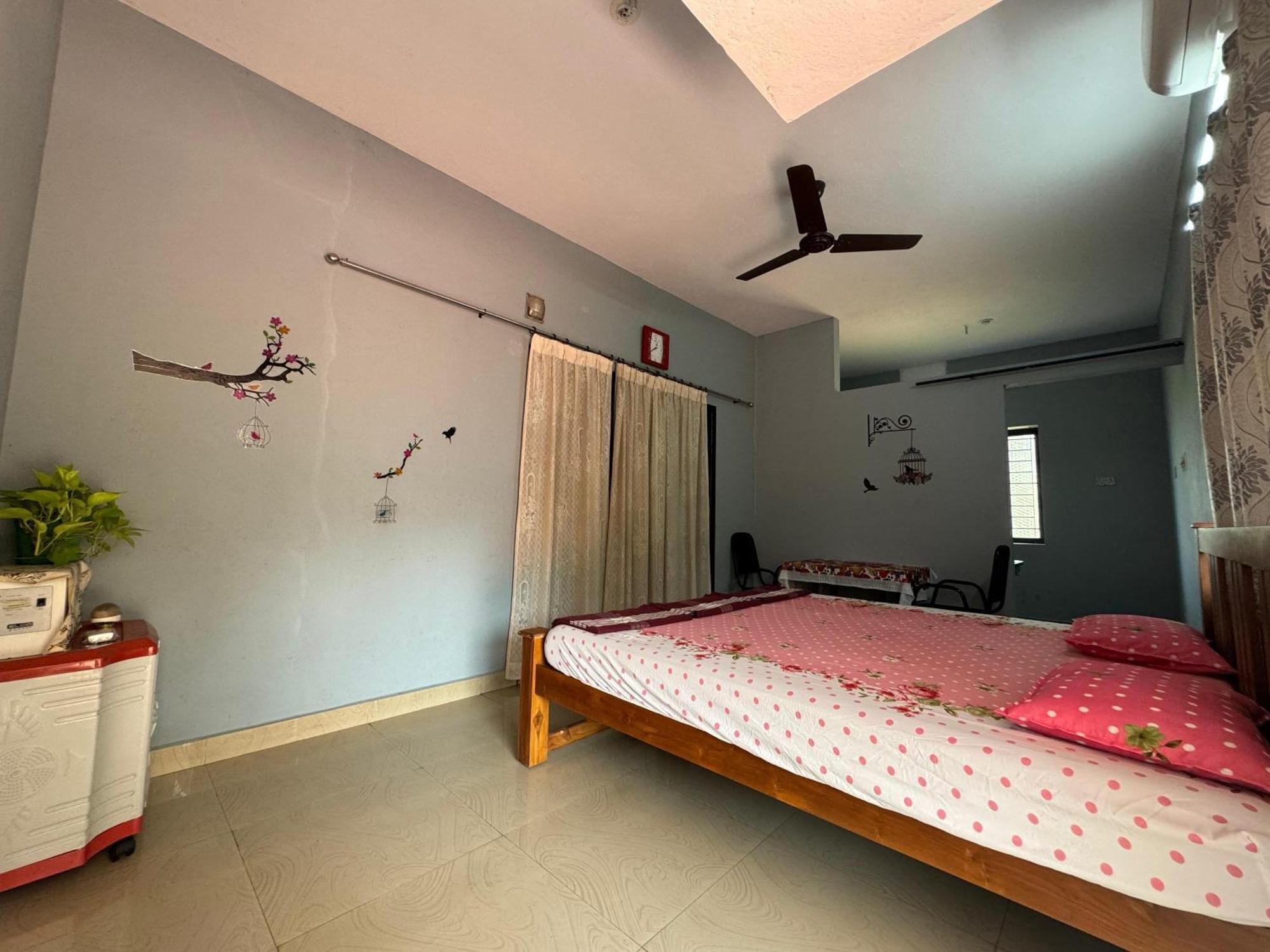 Kenson Homestay Mangalore Bagian luar foto