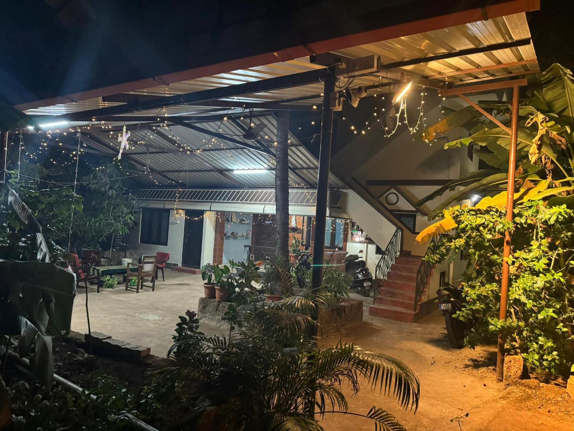 Kenson Homestay Mangalore Bagian luar foto